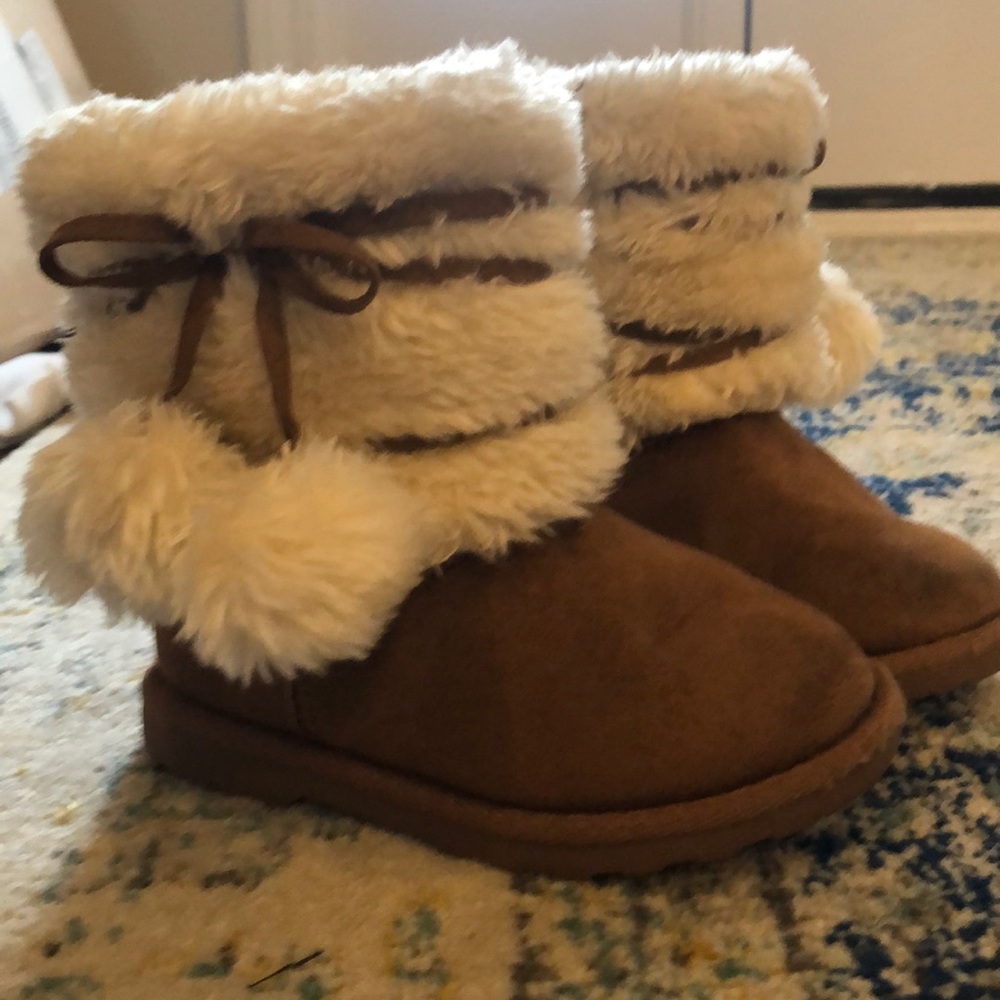 Girls 8T Boots with the Fur